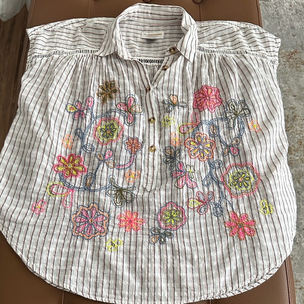 Pulcro White Striped Button-Down Top with Multicolor Floral Embroidery